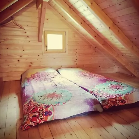 Jelenova Lesena Hiska Hébergement de vacances *