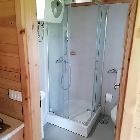 Jelenova Lesena Hiska Hébergement de vacances *