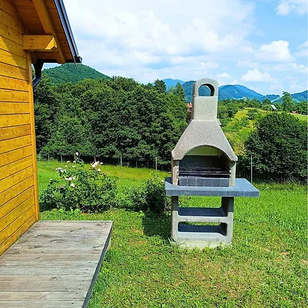 Jelenova Lesena Hiska *