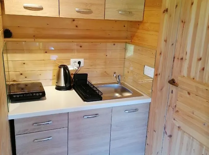 Jelenova Lesena Hiska *